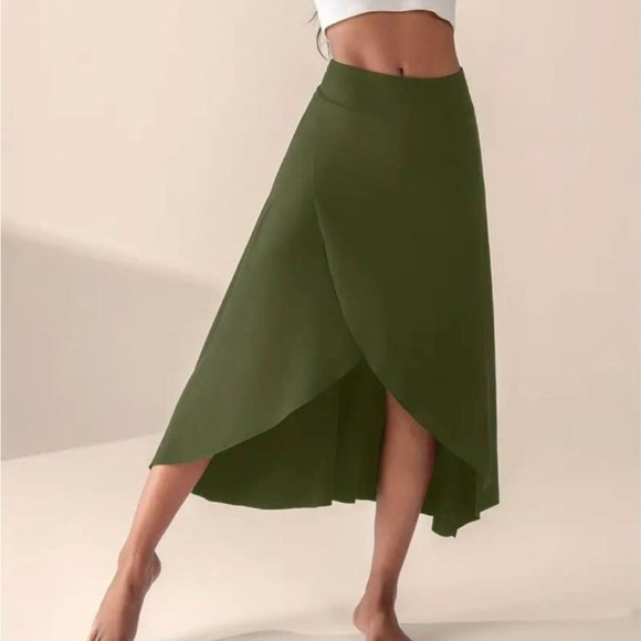 High waisted split skirt- Brand New - Picture 3 of 8